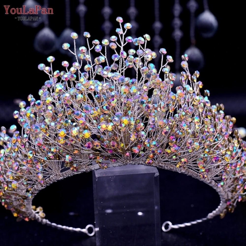 Classy headpiece